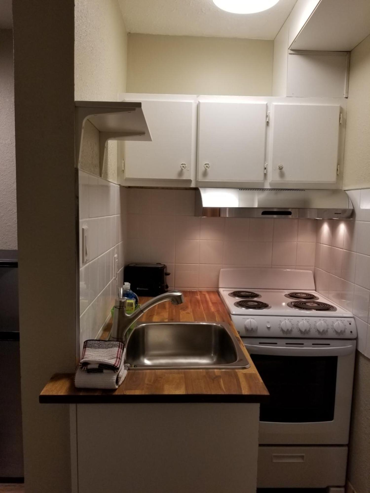 Sun Plaza Motel Sundre Екстериор снимка